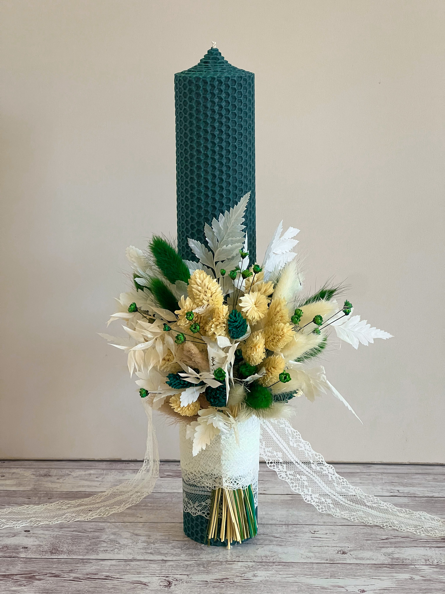 Lumanare de nunta cununie din ceara verde cu plante uscate si criogenate - imagine 2