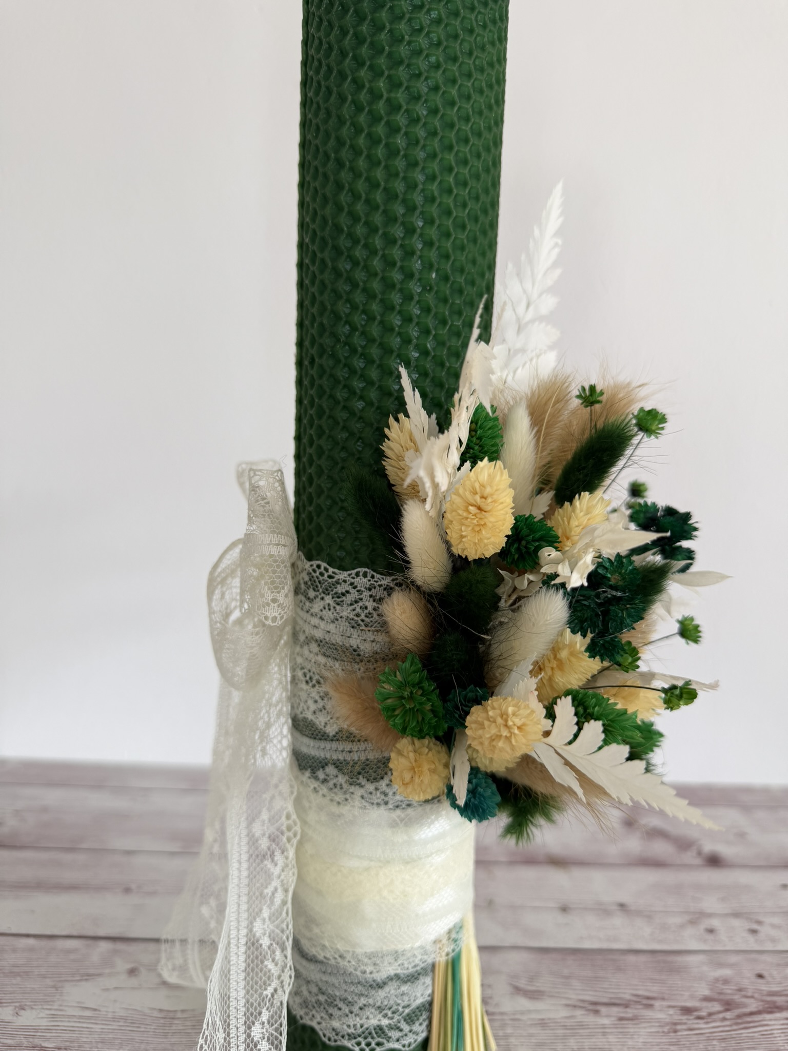 Lumanare de nunta cununie din ceara verde cu plante uscate si criogenate - imagine 4