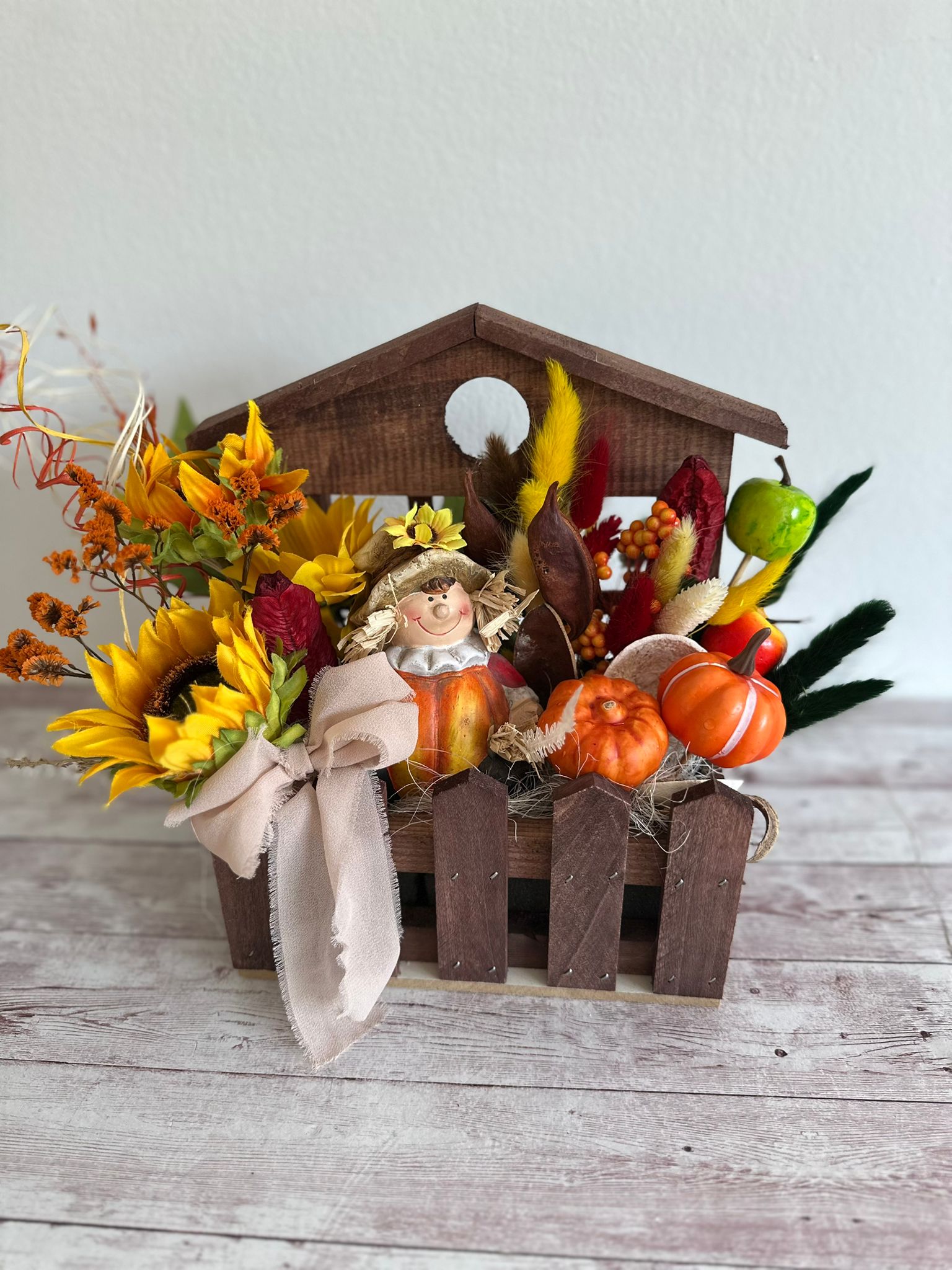 Aranjament de Toamna din Plante Uscate