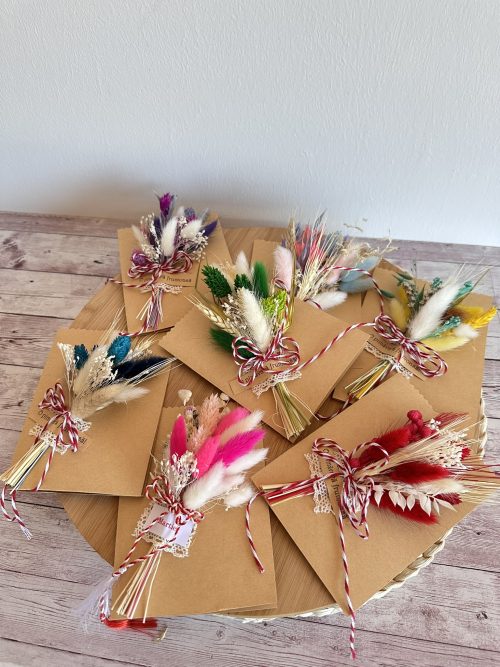 Felicitare 1–8 martie cu buchet de plante uscate si mesaj