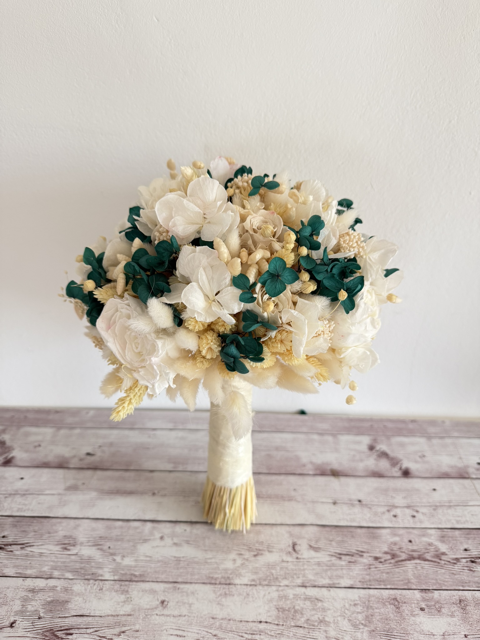 Buchet mireasa alb verde - imagine 4