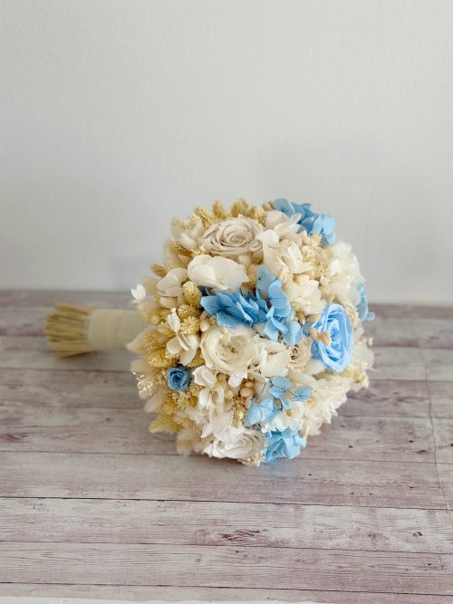 Buchet de mireasa alb crem baby blue